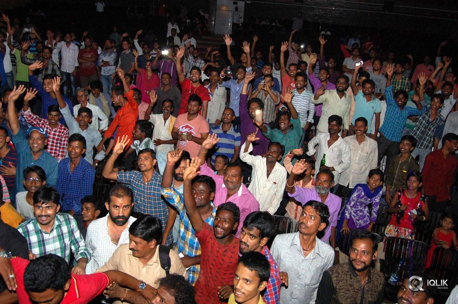 Keshava-Movie-Team-at-Sandhya-Theater